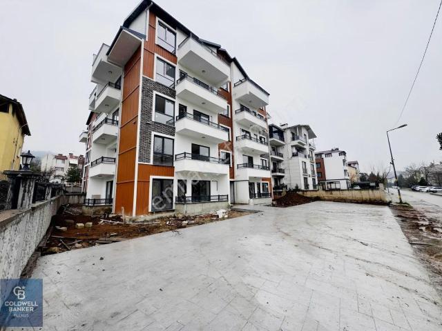 Şirinköy Merkezde Geniş 2+1 Kiralık Çatı Dubleks Daire