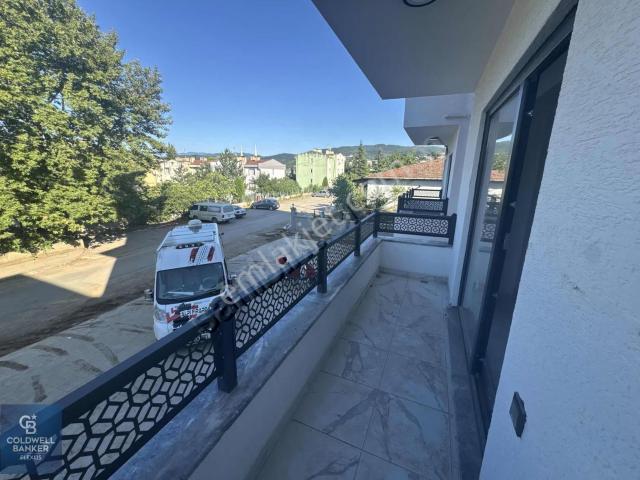Şirinköy Merkezde Geniş 2+1 Kiralık Bahçe Dubleks Daire
