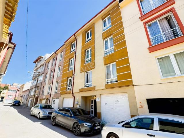 Şirintepe | Aü İletişim Kapısı | 1+1 Eşyalı Kiralık
