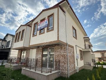 Şirintepe Kalafat Yolunda Deniz İnşaat Güvencesiyle Lüks 4+1 İkiz Villa