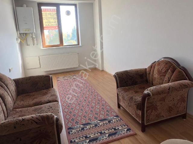 Şirintepe Mahallesinde Anadolu Üniveristesi Duvarı Karşısında Eşyalı 1+1 Kiralık Daire