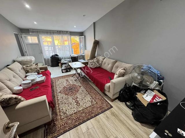 Şirintepe'de Eşyasız Kış Bahçeli Teraslı Kiralık 4+2 Dubleks