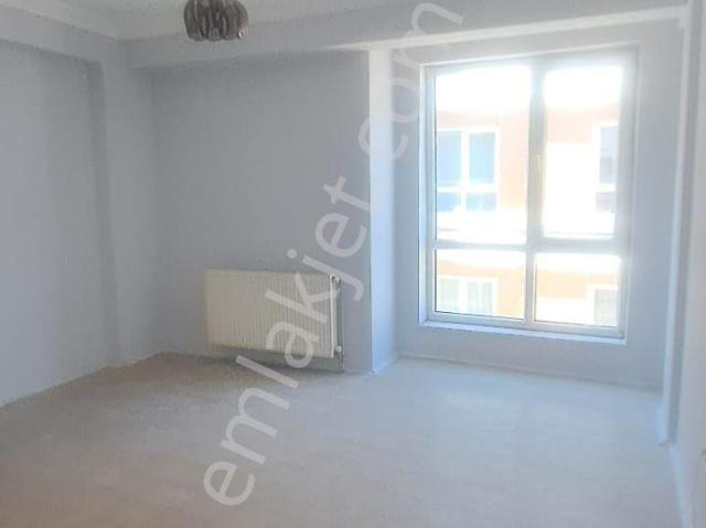 Şirintepe'de Kapalı Otoparklı Kiralık 85 M² 2+1 Daire