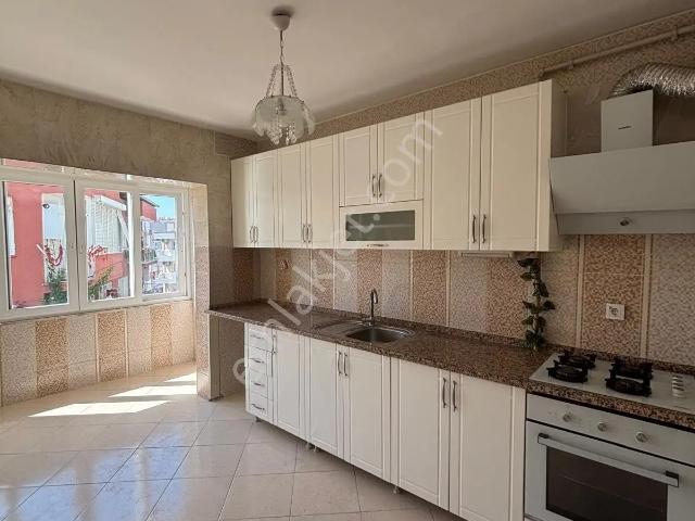 Şirinyer Merkezde 140m2 Arakat 3+1 Kiralık Daire