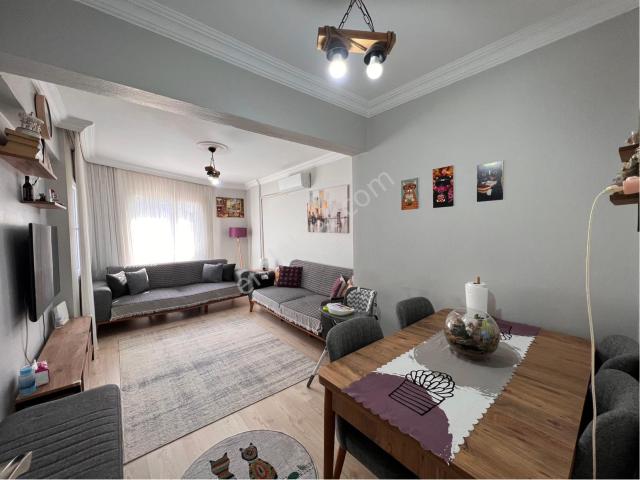Şirinyer Hürriyet Mah Menderes Cd Üzeri 2+1 80m2 Satılık Daire