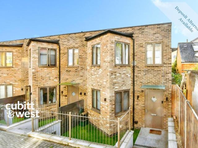 Iris Mews, Sutton SM1, 3 bed end terrace house to rent, £2,000 pcm | PrimeLocation