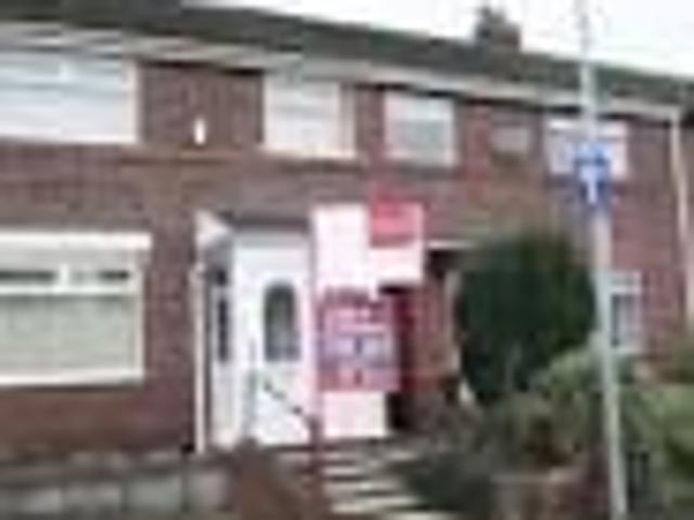 Irlam M446Df M44, 3 bed end terrace house to rent, £895 pcm | PrimeLocation