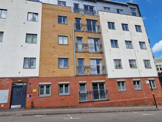 Irving Street, Birmingham, West. 2 bed flat to rent £1,050 pcm £242 pw