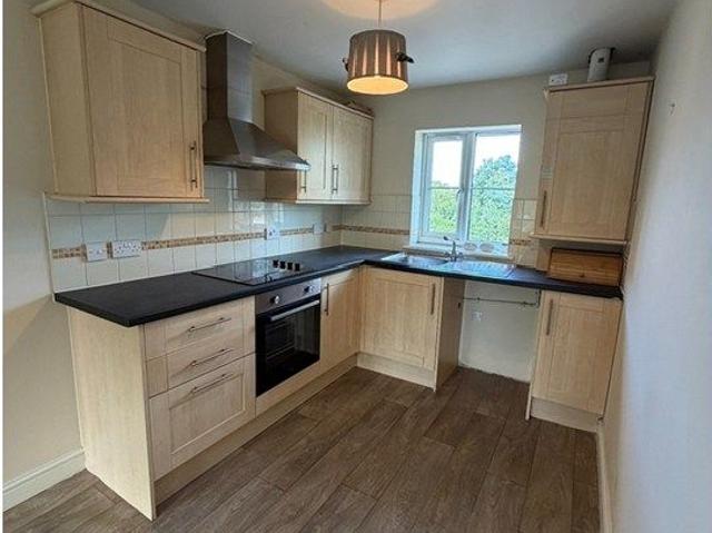 Irwell Lane, Runcorn WA7, 2 bed flat to rent, £745 pcm | PrimeLocation
