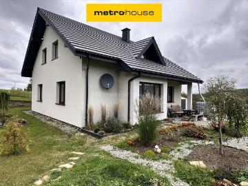 Nowoczesny dom 126,8 m² z garażem i panelami fotowoltaicznymi