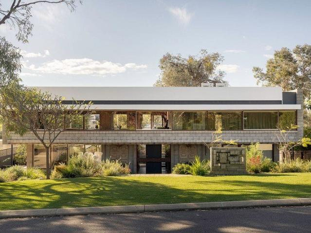 Iwanoff House by Iwan Iwanoff