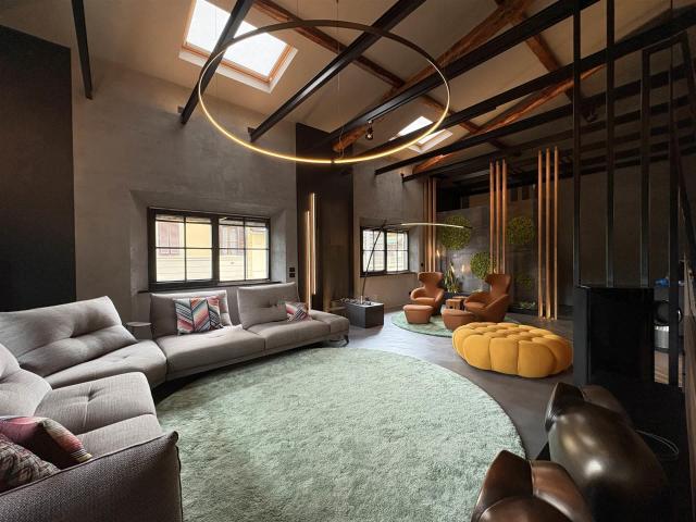Ites2695 In posizione strategica e di grande valore urbano. 346m² Firenze