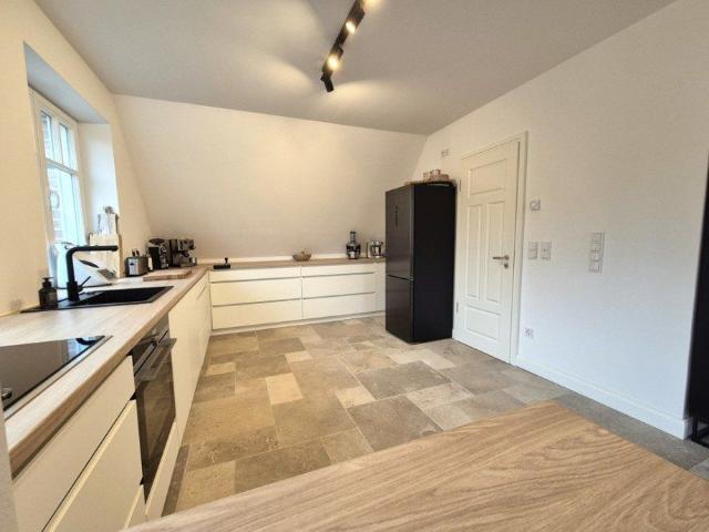 iTH: Mehr Platz als viele Häuser 191 m² Wfl 5,5 Zimmer und riesige Kellerflächen in GLA Brauck!