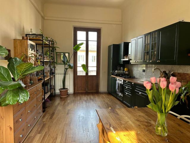 Itif2983 All'interno di un elegante palazzo ricavato da un. 132m² Firenze