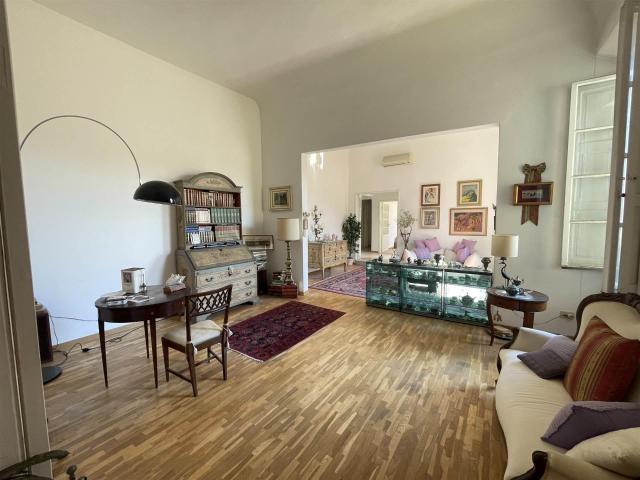 Itpv2640 A pochi passi dal Duomo, nel cuore di Firenze, af. 167m² Firenze