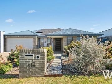 Murrumbateman, Yass Valley, Victoria - Equipped kitchen