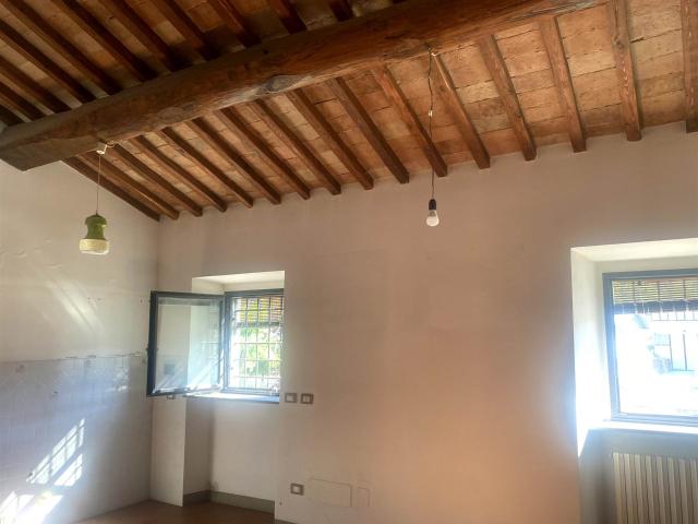 Itsb2967 In prossimità del paese di San Casciano Vp, local. 175m² San Casciano in Val di Pesa