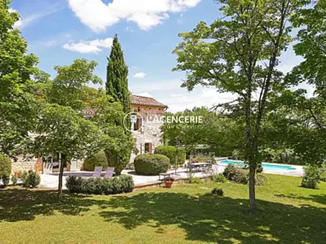 Itzac 81170 Achat / Vente maison 9 pièces t9 piscine parking