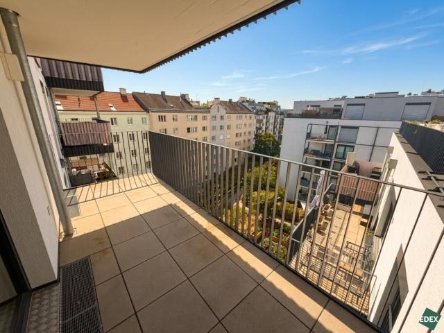 IU | Schöne 3 Zimmer Wohnung mit großem Balkon in Hofruhelage