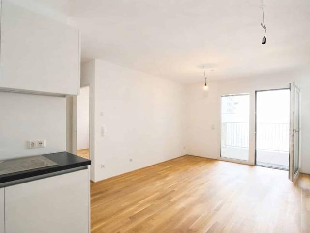 IU –Schöne 2 Zimmer mit Balkon nahe U3