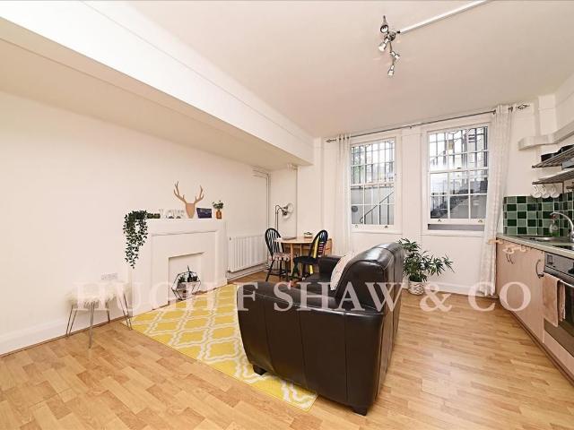 Ivor Court, Gloucester Place, London NW1, Studio to rent, £1,842 pcm | PrimeLocation