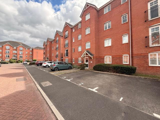 Ivatt House, Crewe CW1, 2 bed flat to rent, £800 pcm | PrimeLocation