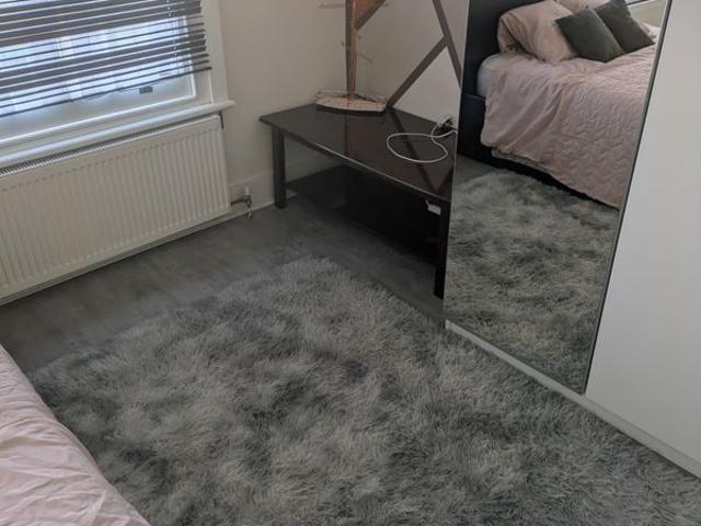 Iva Has a House