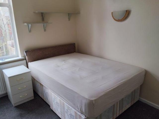 Ivanhoe Street, Dudley DY2 1 bed semi detached house to rent £500 pcm £115 pw