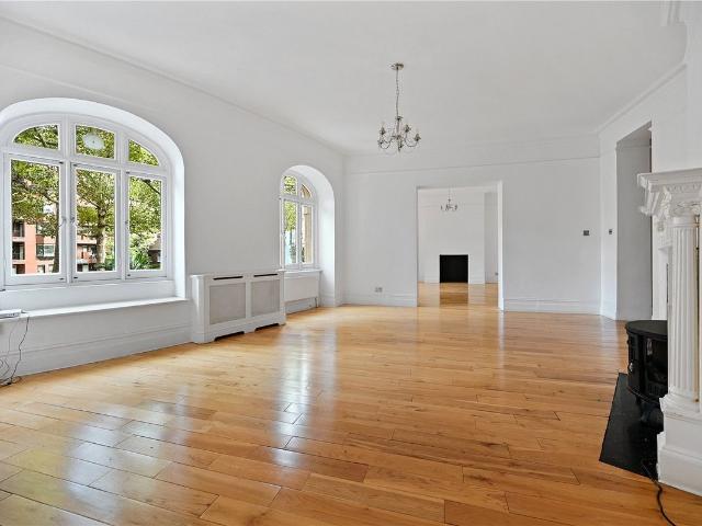 Iverna Court, Kensington, London W8, 4 bed flat to rent, £8,750 pcm | PrimeLocation