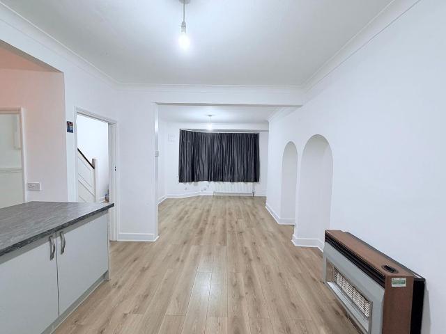 Iverna Gardens, Feltham TW14, 3 bed semi detached house to rent, £2,000 pcm | PrimeLocation