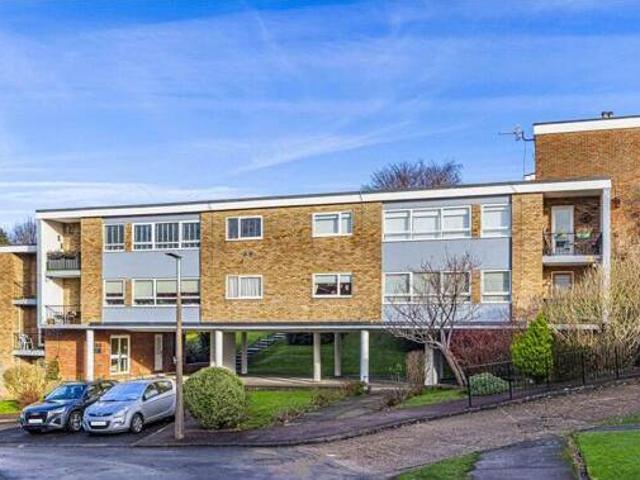 Ivinghoe Road, Bushey, 2 Bedroom Apartment