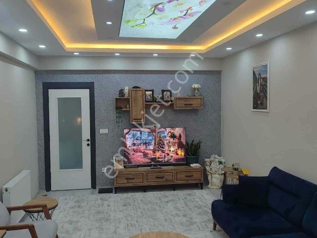 Çivril Çarşı Merkezde Tüm Kamu Kurumlarına Yürüme Mesafesinde Satılık Sıfır Lüks 3+1 180 M2 Daire