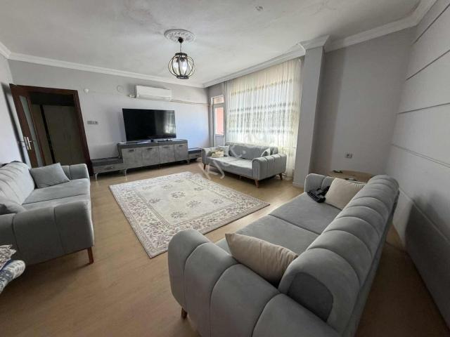 Çivril Çarşı Merkezde Şok Fiyata Satılık Eşyalı 4+1 175 M2 Daire