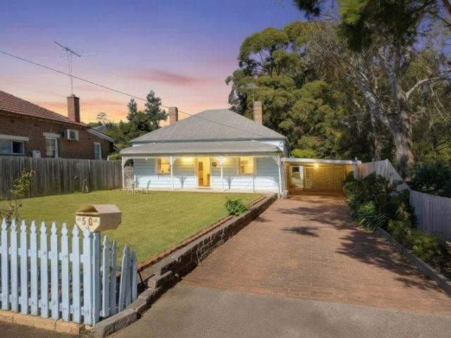 IVY COTTAGE A Home with a Story. A Location with a Legacy