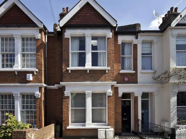 Ivy Crescent