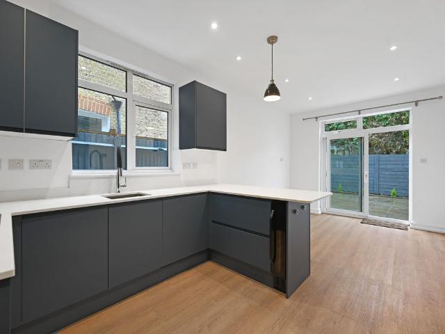 Ivy Crescent, Chiswick W4, 2 bed terraced house to rent, £4,498 pcm | PrimeLocation