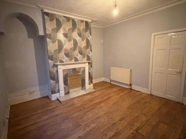 Ivy Crescent, Leeds LS9, 2 bed terraced house to rent, £950 pcm | PrimeLocation