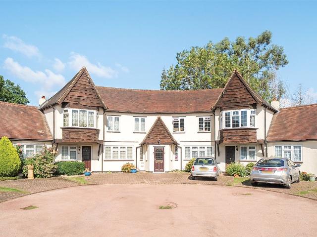 Ivy House Road, Ickenham, Uxbridge UB10, 2 bed flat to rent, £1,700 pcm | PrimeLocation