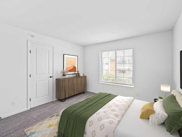Ivy Hills Living Spaces 3 Bedroom Apartment for Rent at 7401 Pondview Pl, Newtown, OH 45244 Newtown