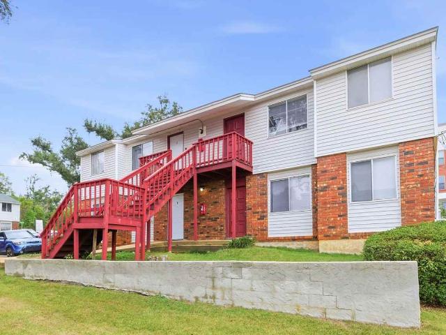 Ivy Lane Villas 2 Bedroom Apartment for Rent at 1853 Ivy Ln, Tallahassee, FL 32304 Chapel Ridge