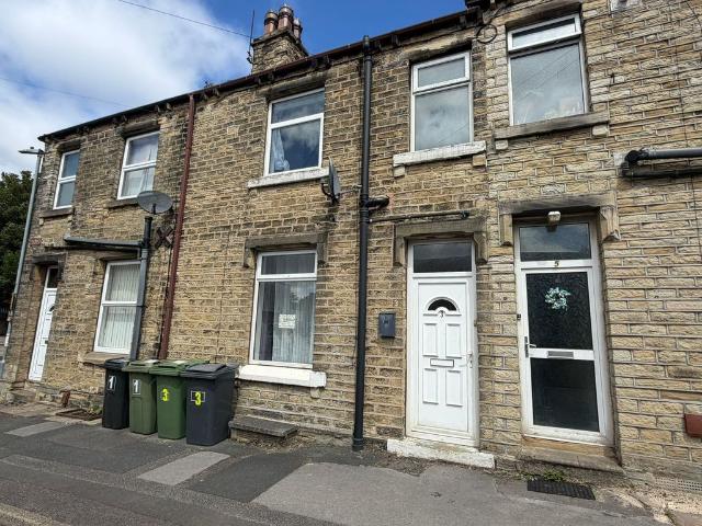 Ivy Street, Huddersfield HD5, 2 bed terraced house to rent, £650 pcm | PrimeLocation