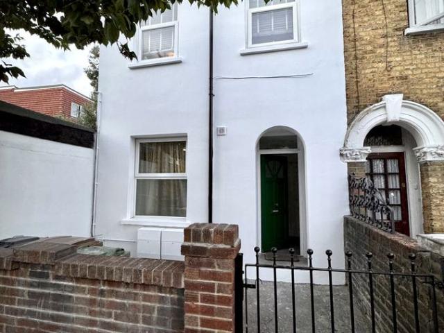 Ivy Road, London, Greater London E17, 1 bed flat to rent, £1,600 pcm | PrimeLocation