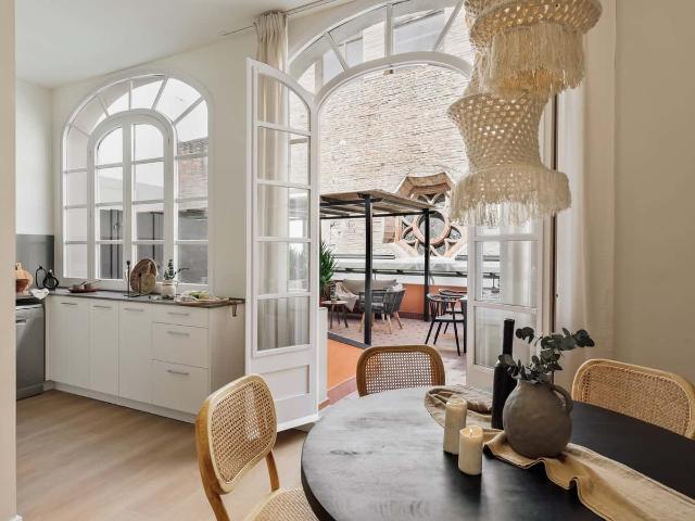 Ixchel 3 bedrooms, terrace and balcony in Gràcia