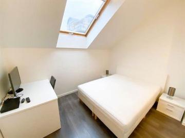 IXELLES: DUPLEX MEUBLE 3 CHAMBRES + PARKING Ixelles