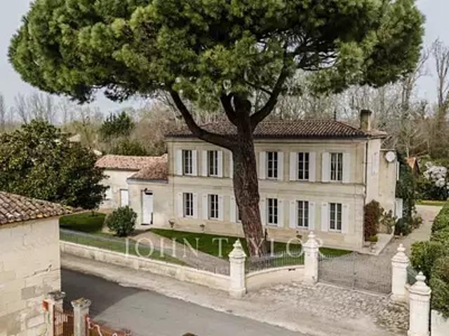 Izon 33450 Achat / Vente maison 8 pièces t8 piscine