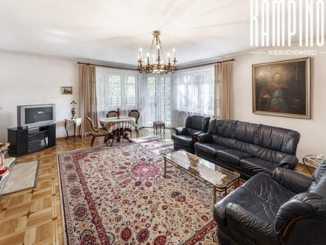 Przestronny dom 550 m² z dużą działką i tarasem polecam!