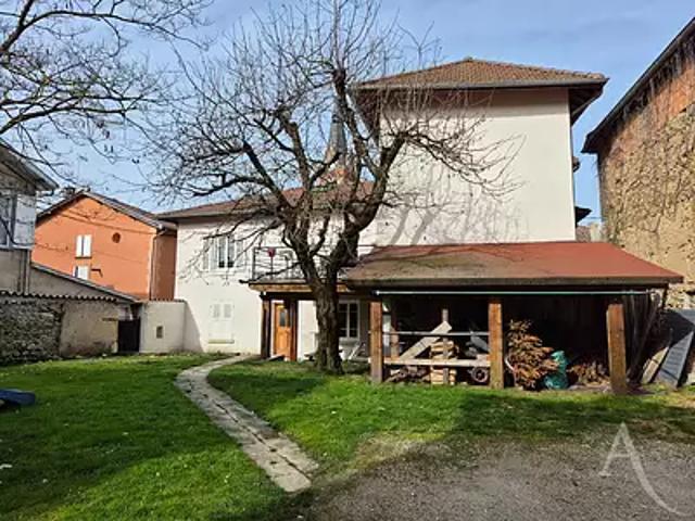 Saint Etienne de Saint Geoirs 38590 Achat / Vente maison 9 pièces t9 au dernier étage terrasse