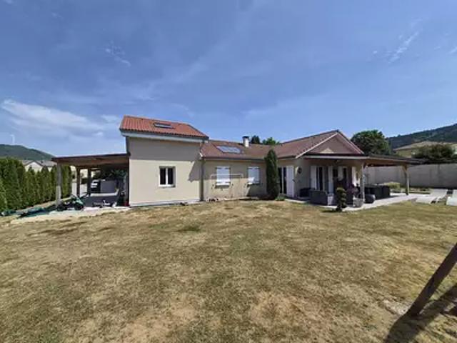 Izenave 01430 Achat / Vente maison 8 pièces t8 jardin terrasse