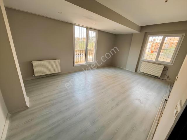 Çizgi Gayrimenkul'den İslamsaray Mah. 2+1 Kiralık Daire