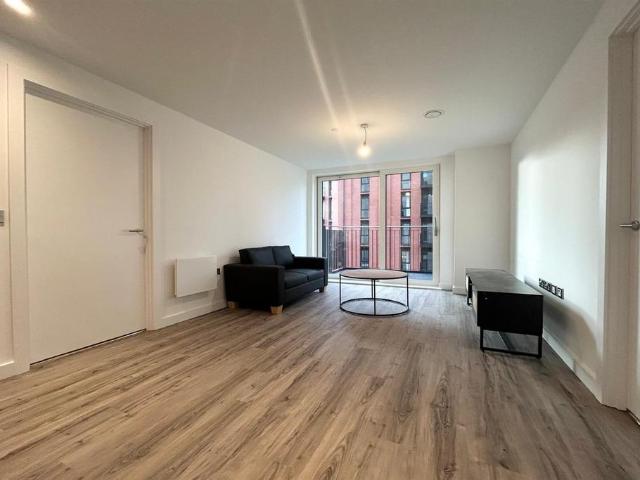 J2 Bellows, 12 Lockside Lane, Salford, M5 4YN, United Kingdom | 2 bed apartment for rent #138775019 | Rentberry